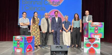El teniente de alcalde Jordi Valls durante la presentación de la Biennal Ciutat i Ciència 2025