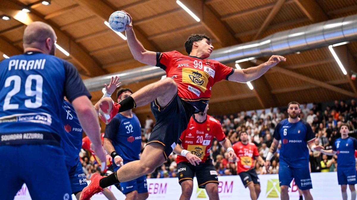 Los hispanos se clasifican para el Europeo 2026 al ganar a Italia